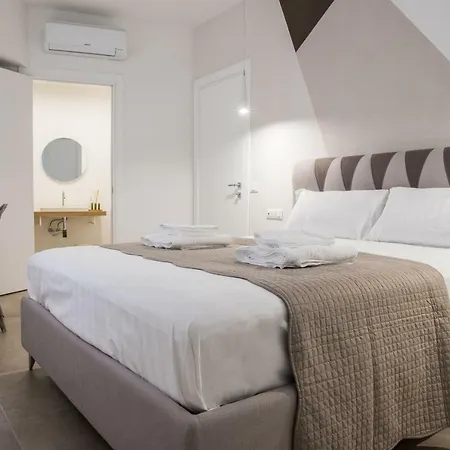 Suitesgaribaldi בית הארחה